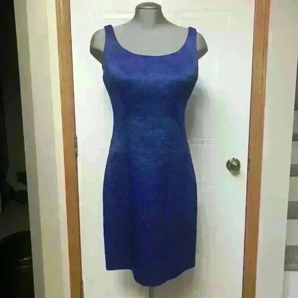 T Tahari Sheath Dress Sleeveless Knee Length  Zip Back Career Blue - Picture 10 of 11